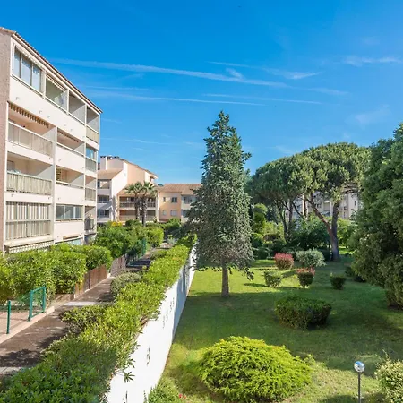 - Domaine Du Preconil Apartman *